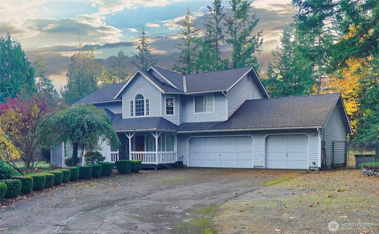 Maple Valley, Washington, 98038, United States, 4 Bedrooms Bedrooms, ,2 BathroomsBathrooms,Residential,Forsale,1990719