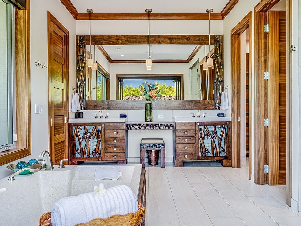 Lahaina, Hawaii, 96761, United States, 8 Bedrooms Bedrooms, ,7 BathroomsBathrooms,Residential,Forsale,1990125