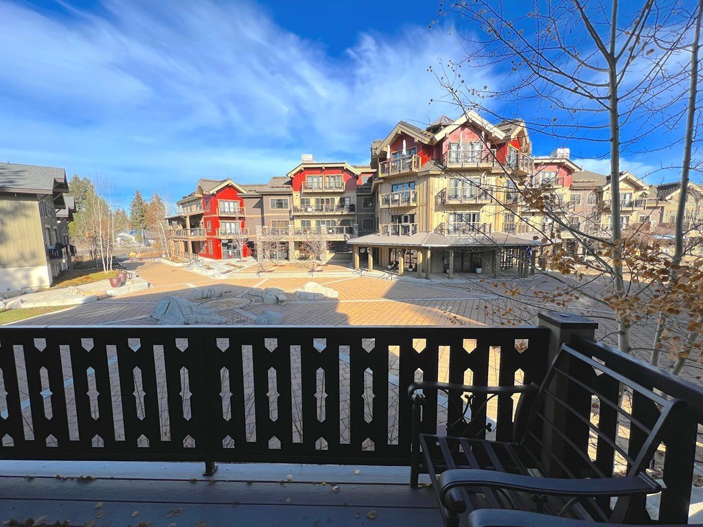 McCall, Idaho, 83638, United States, 2 Bedrooms Bedrooms, ,2.5 BathroomsBathrooms,Residential,Forsale,1996724