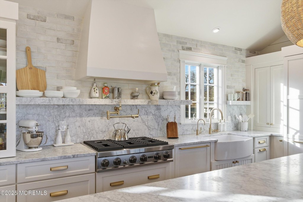 Avon-by-the-sea, New Jersey, 07717, United States, 3 Bedrooms Bedrooms, ,2.5 BathroomsBathrooms,Residential,Forsale,2004833