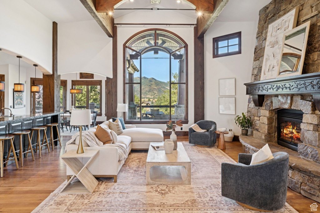 Park City, Utah, 84098, United States, 5 Bedrooms Bedrooms, ,4.5 BathroomsBathrooms,Residential,Forsale,2000236