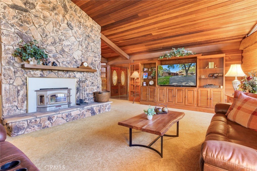 Oak Glen, California, 92399, United States, 4 Bedrooms Bedrooms, ,4.5 BathroomsBathrooms,Residential,Forsale,2004229