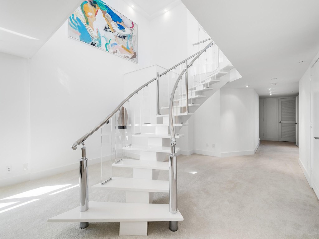 Highland Beach, Florida, 33487, United States, 3 Bedrooms Bedrooms, ,3.5 BathroomsBathrooms,Residential,Forsale,1996347