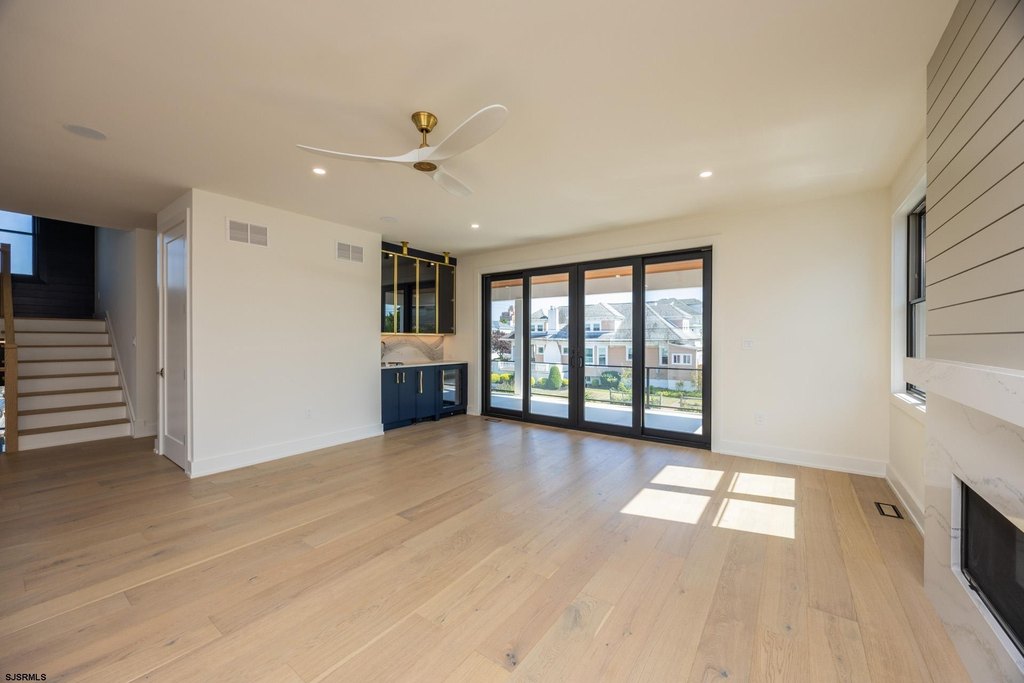 Ventnor, New Jersey, 08406, United States, 6 Bedrooms Bedrooms, ,6 BathroomsBathrooms,Residential,Forsale,2004612