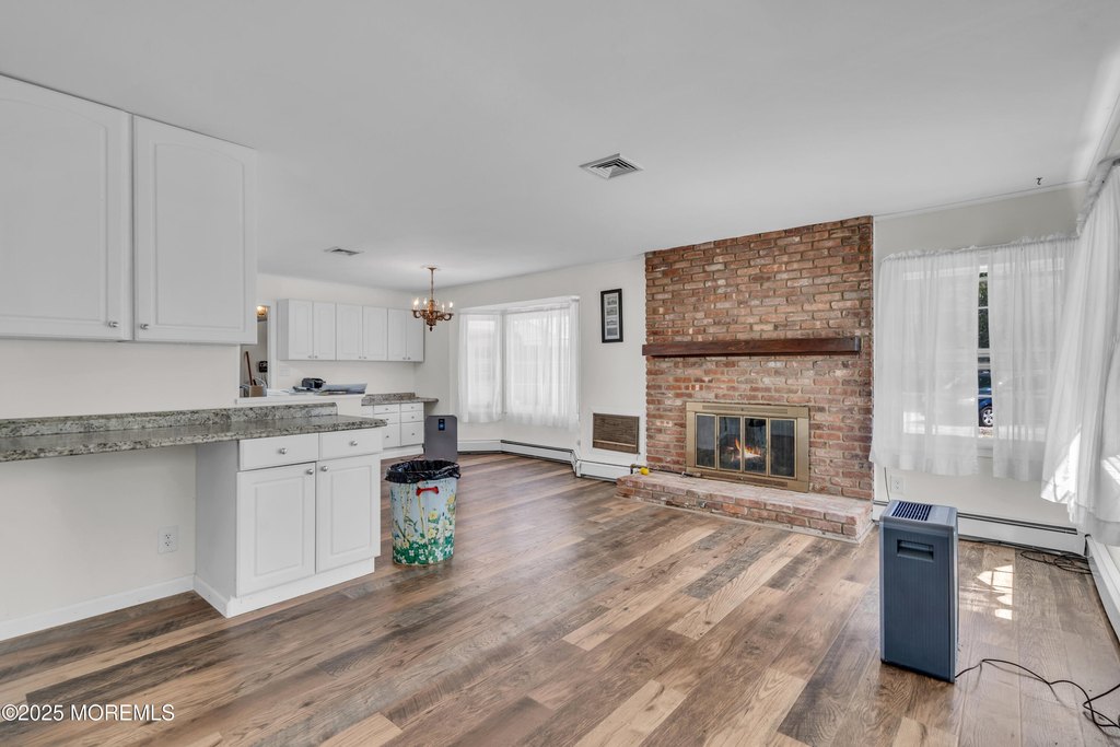 Toms River, New Jersey, 08753, United States, 3 Bedrooms Bedrooms, ,2 BathroomsBathrooms,Residential,Forsale,1966076