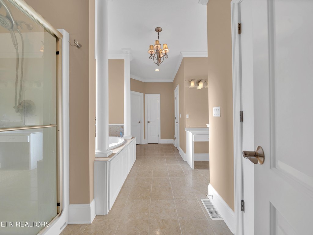 Lenoir City, Tennessee, 37772, United States, 5 Bedrooms Bedrooms, ,4.5 BathroomsBathrooms,Residential,Forsale,1999466