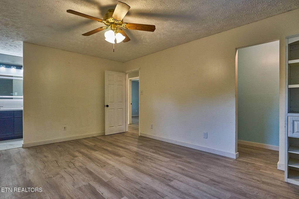 Maryville, Tennessee, 37803, United States, 3 Bedrooms Bedrooms, ,2.5 BathroomsBathrooms,Residential,Forsale,1963509