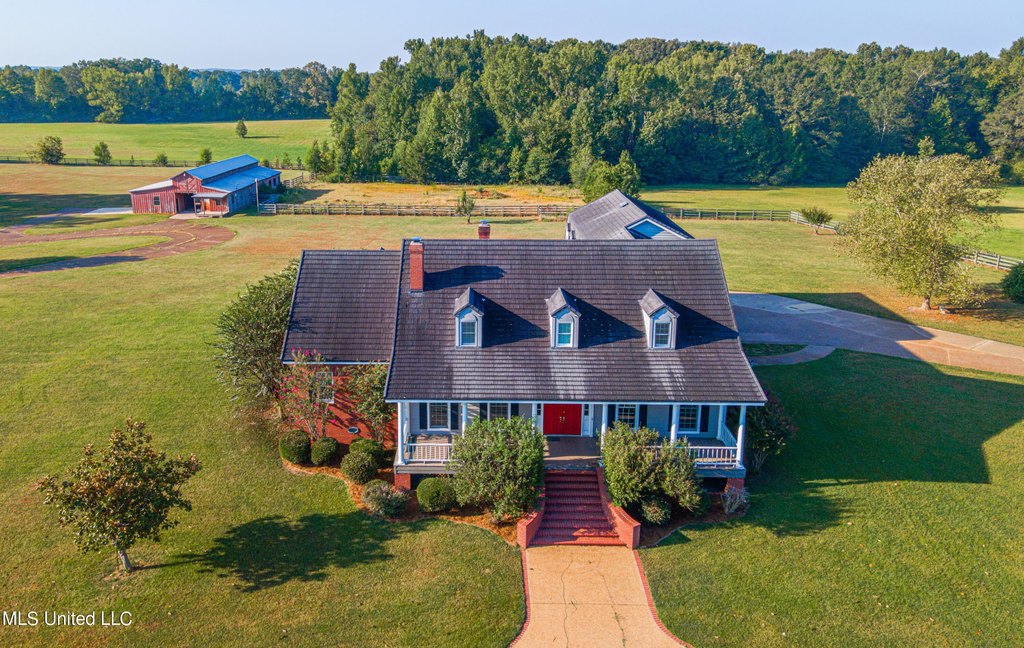 Flora, Mississippi, 39071, United States, 4 Bedrooms Bedrooms, ,4.5 BathroomsBathrooms,Residential,Forsale,1908058