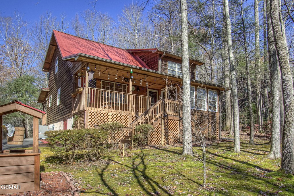 Gatlinburg, Tennessee, 37738, United States, 2 Bedrooms Bedrooms, ,2 BathroomsBathrooms,Residential,Forsale,1999455