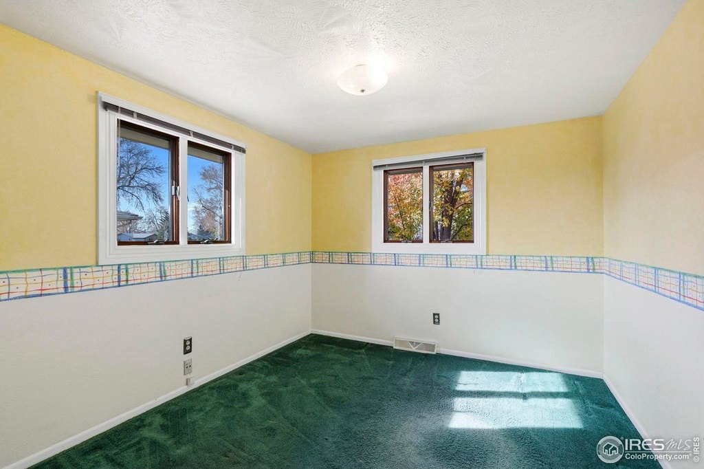 Loveland, Colorado, 80538, United States, 5 Bedrooms Bedrooms, ,2 BathroomsBathrooms,Residential,Forsale,2004289