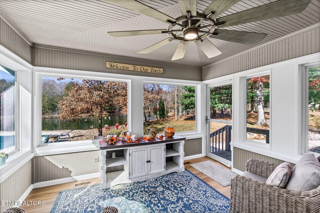 Crossville, Tennessee, 38572, United States, 3 Bedrooms Bedrooms, ,3.5 BathroomsBathrooms,Residential,Forsale,1996603