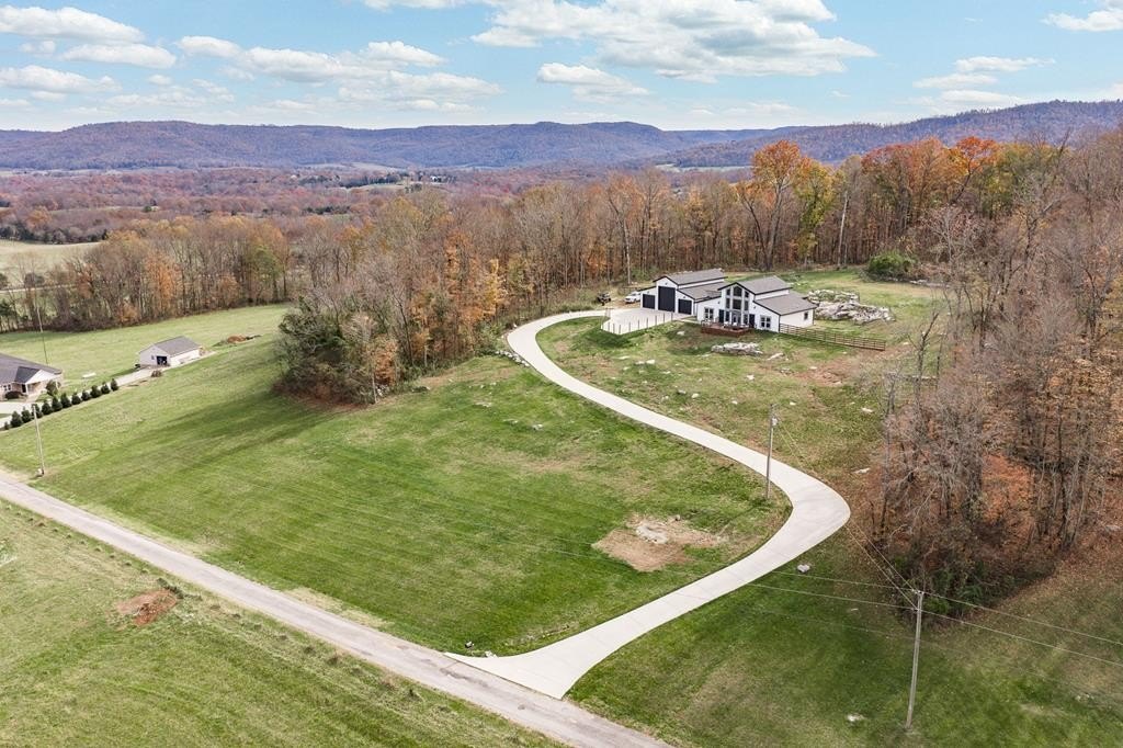 Monroe, Tennessee, 38573, United States, 3 Bedrooms Bedrooms, ,3.5 BathroomsBathrooms,Residential,Forsale,2010936