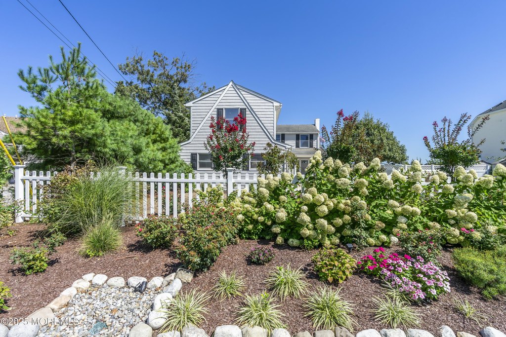 Brick, New Jersey, 08724, United States, 5 Bedrooms Bedrooms, ,3.5 BathroomsBathrooms,Residential,Forsale,1959751