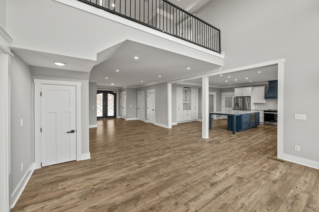 Byrdstown, Tennessee, 38549, United States, 5 Bedrooms Bedrooms, ,4.5 BathroomsBathrooms,Residential,Forsale,1996615