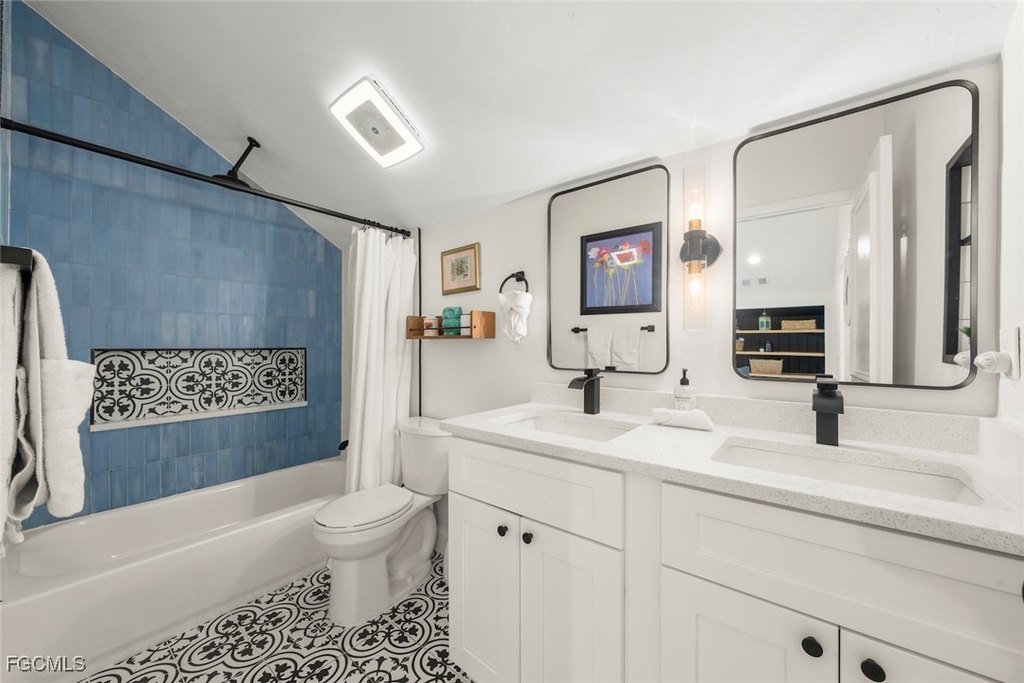 Sanibel, Florida, 33957, United States, 4 Bedrooms Bedrooms, ,3 BathroomsBathrooms,Residential,Forsale,2004791