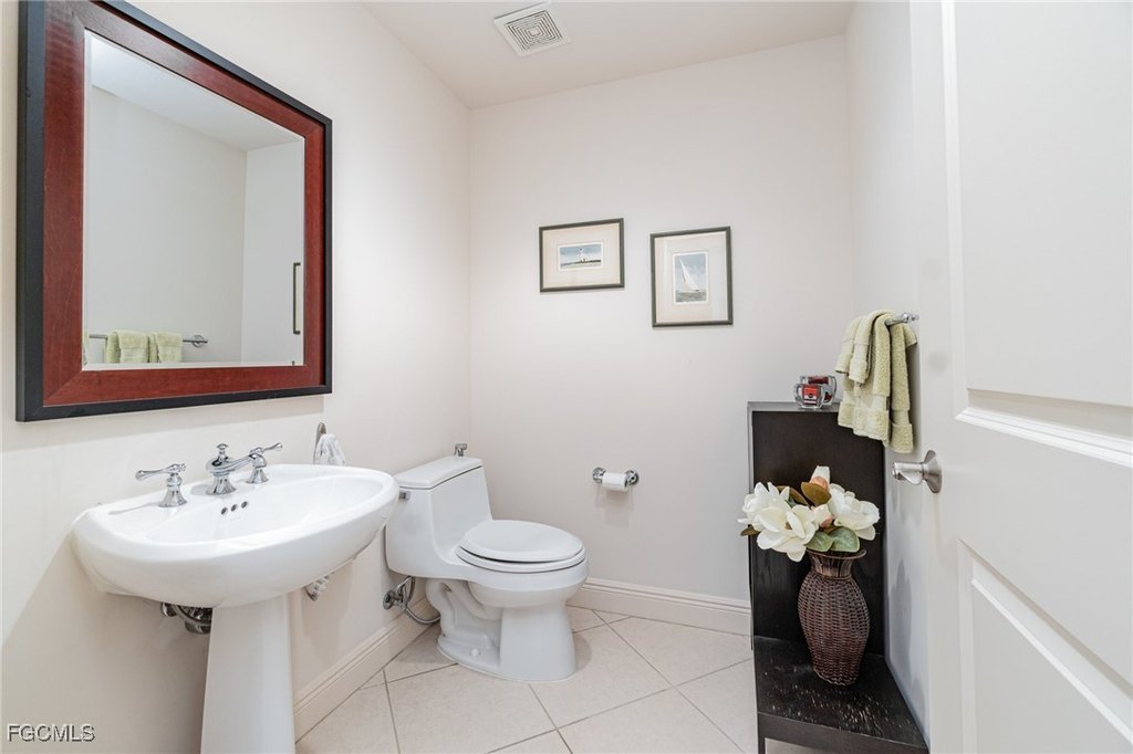 Fort Myers Beach, Florida, 33931, United States, 3 Bedrooms Bedrooms, ,2.5 BathroomsBathrooms,Residential,Forsale,2004815