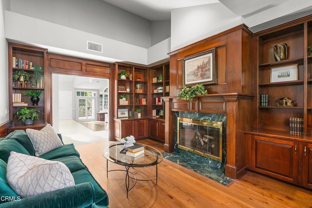 Camarillo, California, 93012, United States, 5 Bedrooms Bedrooms, ,6.5 BathroomsBathrooms,Residential,Forsale,2004523