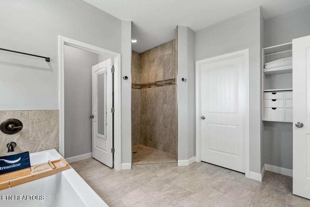 Loudon, Tennessee, 37774, United States, 3 Bedrooms Bedrooms, ,2 BathroomsBathrooms,Residential,Forsale,1942457 Loudon, Tennessee, 37774, United States, 3 Bedrooms Bedrooms, ,2 BathroomsBathrooms,Residential,Forsale,1942457