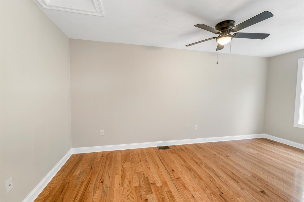 Meredith, New Hampshire, 03253, United States, 4 Bedrooms Bedrooms, ,2.5 BathroomsBathrooms,Residential,Forsale,2011245