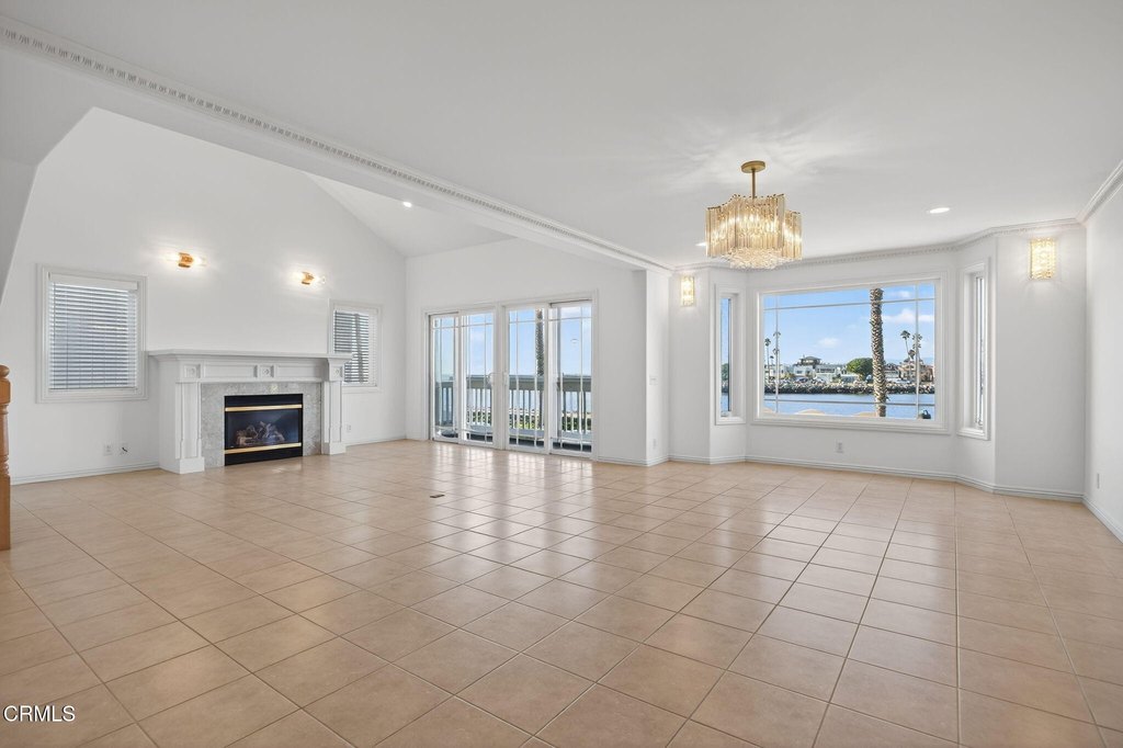 Oxnard, California, 93035, United States, 4 Bedrooms Bedrooms, ,3.5 BathroomsBathrooms,Residential,Forsale,2004312