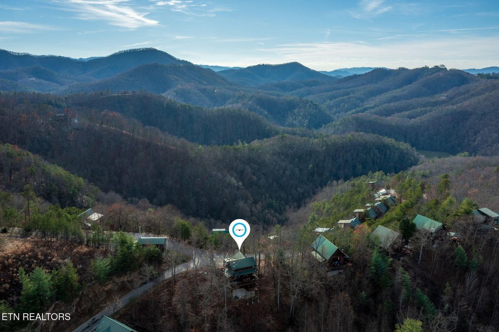 Sevierville, Tennessee, 37862, United States, 1 Bedroom Bedrooms, ,3 BathroomsBathrooms,Residential,Forsale,2012717