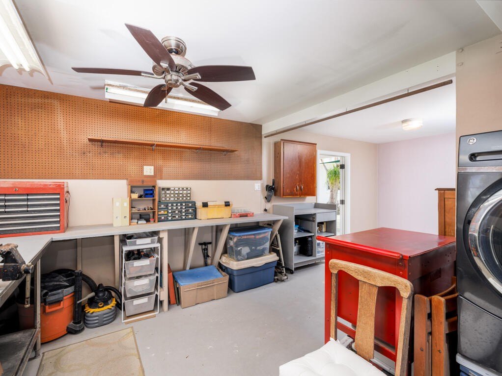 Big Pine, Florida, 33043, United States, 2 Bedrooms Bedrooms, ,1 BathroomBathrooms,Residential,Forsale,2011102