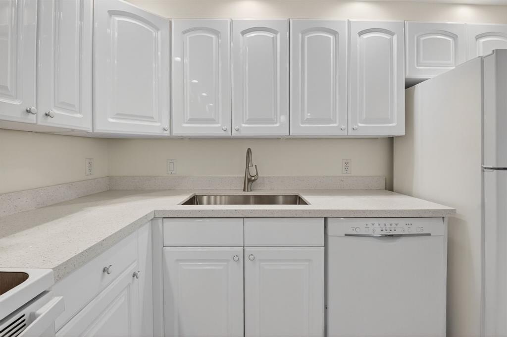 Highland Beach, Florida, 33487, United States, 2 Bedrooms Bedrooms, ,2 BathroomsBathrooms,Residential,Forsale,2004489