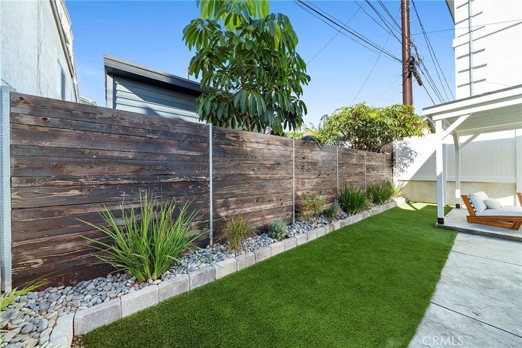 Oxnard, California, 93035, United States, 2 Bedrooms Bedrooms, ,2 BathroomsBathrooms,Residential,Forsale,2004319