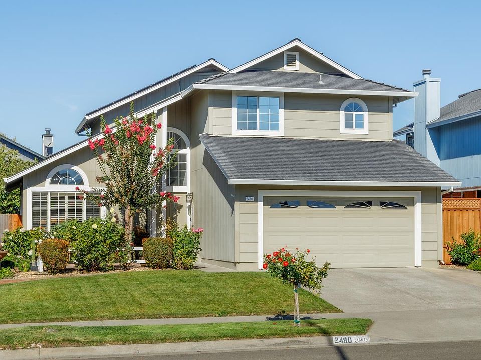 Santa Rosa, California, 95401, United States, 4 Bedrooms Bedrooms, ,3 BathroomsBathrooms,Residential,Forsale,1999291