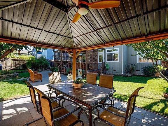 Santa Rosa, California, 95401, United States, 4 Bedrooms Bedrooms, ,3 BathroomsBathrooms,Residential,Forsale,1999291