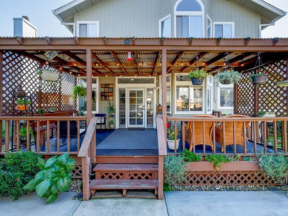 Santa Rosa, California, 95401, United States, 4 Bedrooms Bedrooms, ,3 BathroomsBathrooms,Residential,Forsale,1999291