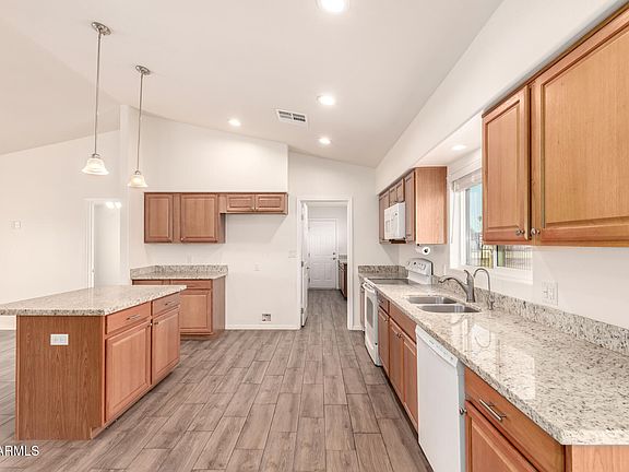 Buckeye, Arizona, 85326, United States, 3 Bedrooms Bedrooms, ,2 BathroomsBathrooms,Residential,Forsale,2000284