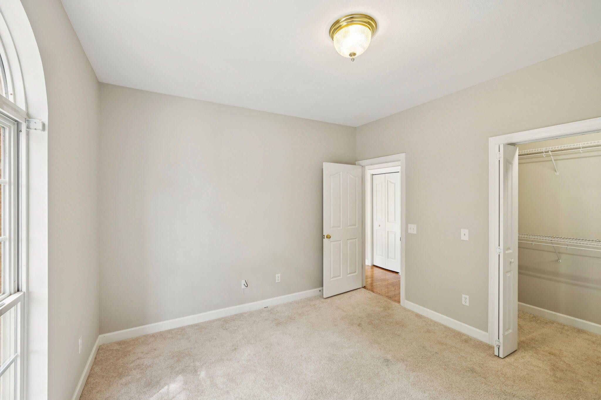 Harrison, Tennessee, 37341, United States, 4 Bedrooms Bedrooms, ,3 BathroomsBathrooms,Residential,Forsale,1946803