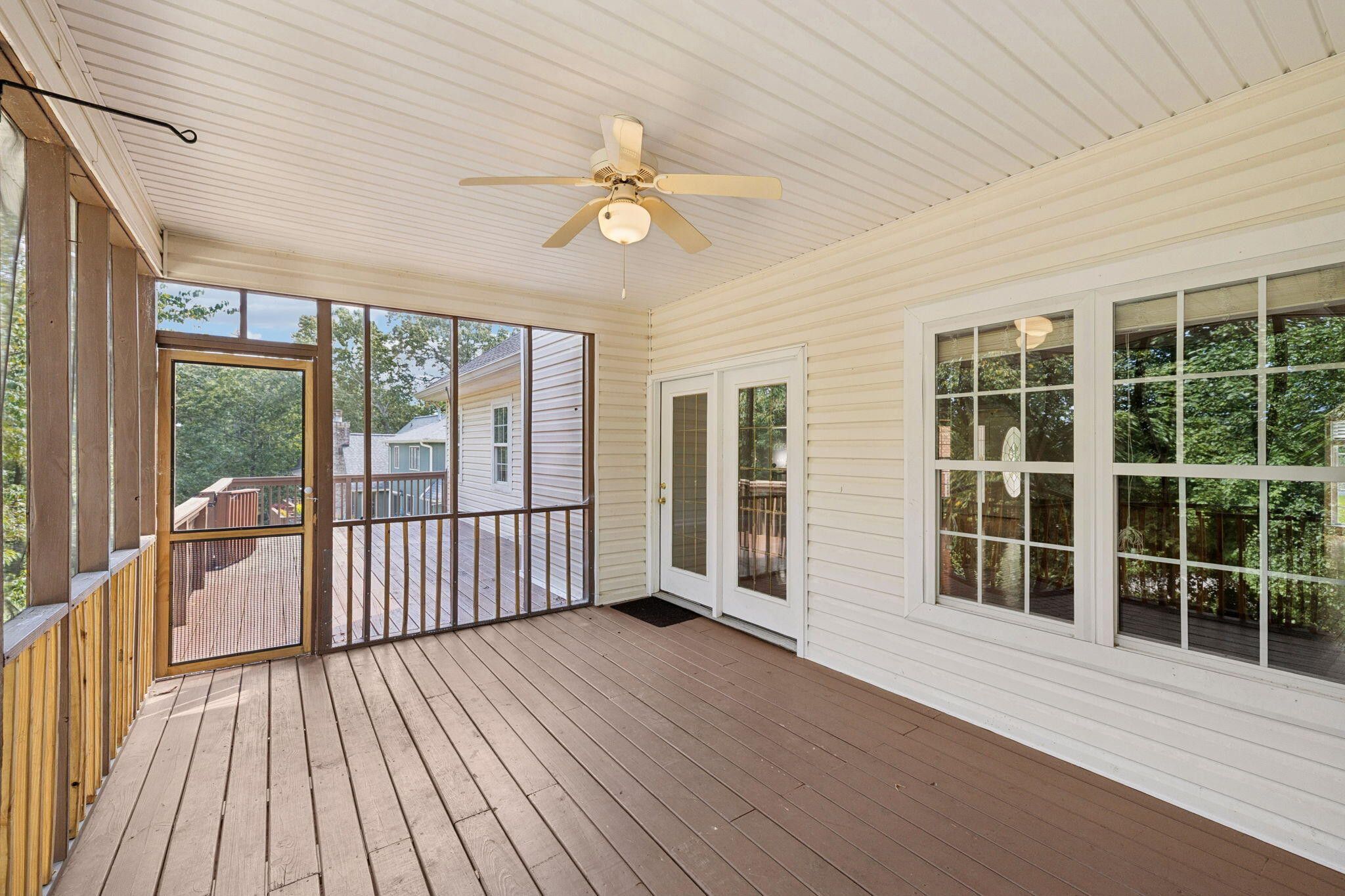 Harrison, Tennessee, 37341, United States, 4 Bedrooms Bedrooms, ,3 BathroomsBathrooms,Residential,Forsale,1946803