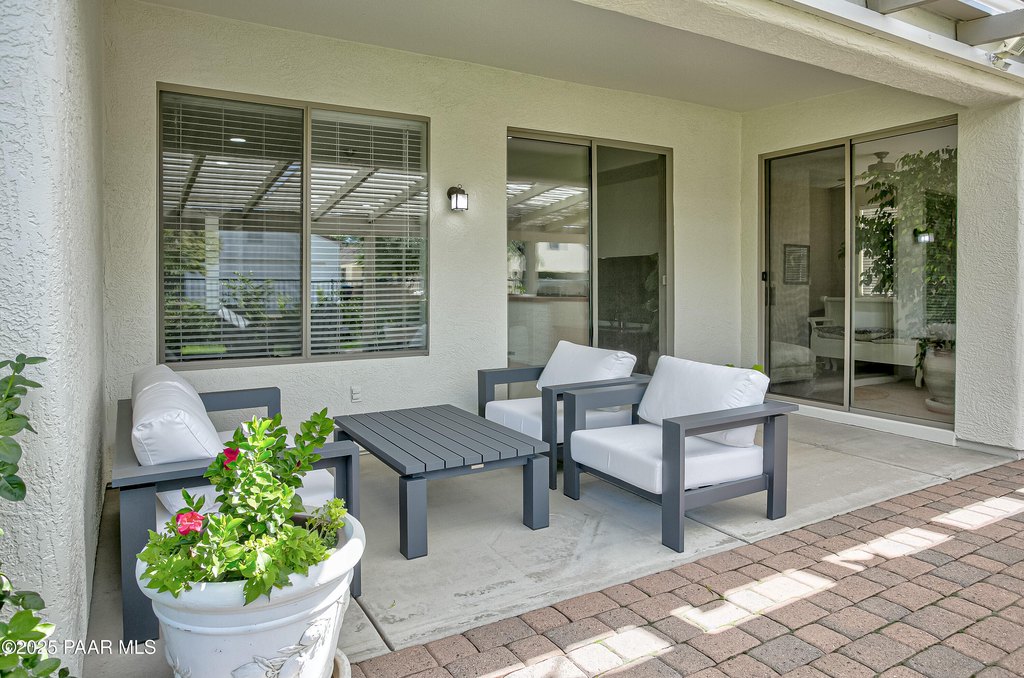 Prescott Valley, Arizona, 86314, United States, 3 Bedrooms Bedrooms, ,2 BathroomsBathrooms,Residential,Forsale,1992715