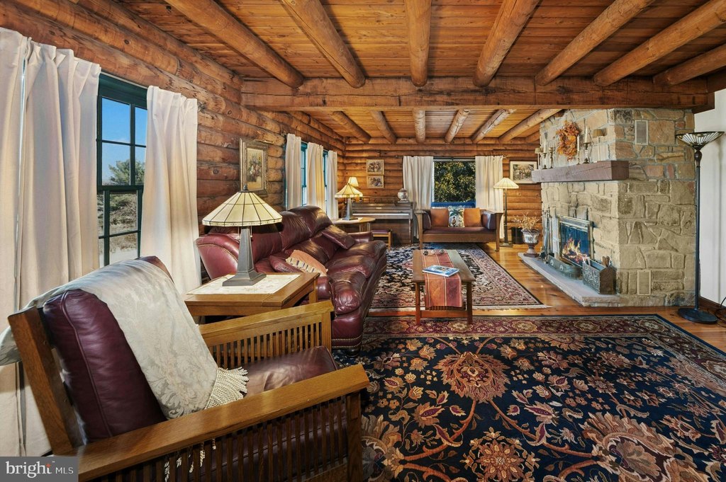 RIEGELSVILLE, Pennsylvania, 18077, United States, 4 Bedrooms Bedrooms, ,2 BathroomsBathrooms,Residential,Forsale,2009565