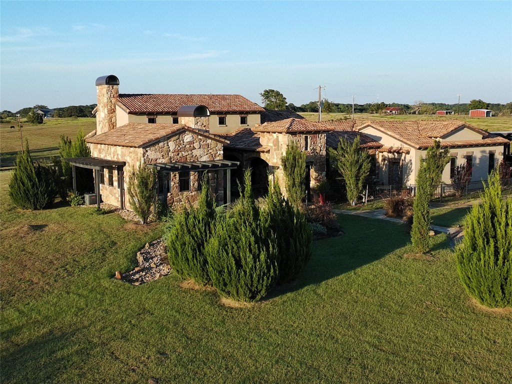 Navasota, Texas, 77868, United States, 4 Bedrooms Bedrooms, ,4 BathroomsBathrooms,Residential,Forsale,1954113