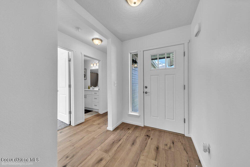 Post Falls, Idaho, 83854, United States, 3 Bedrooms Bedrooms, ,2 BathroomsBathrooms,Residential,Forsale,1984543