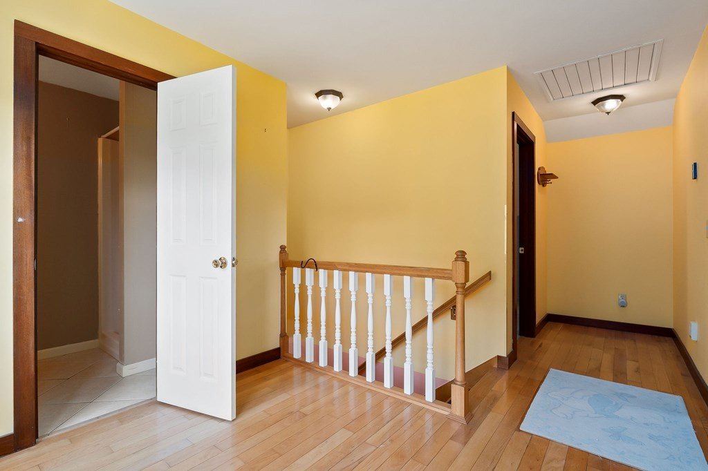 Sparta, Tennessee, 38583, United States, 3 Bedrooms Bedrooms, ,2 BathroomsBathrooms,Residential,Forsale,1999490