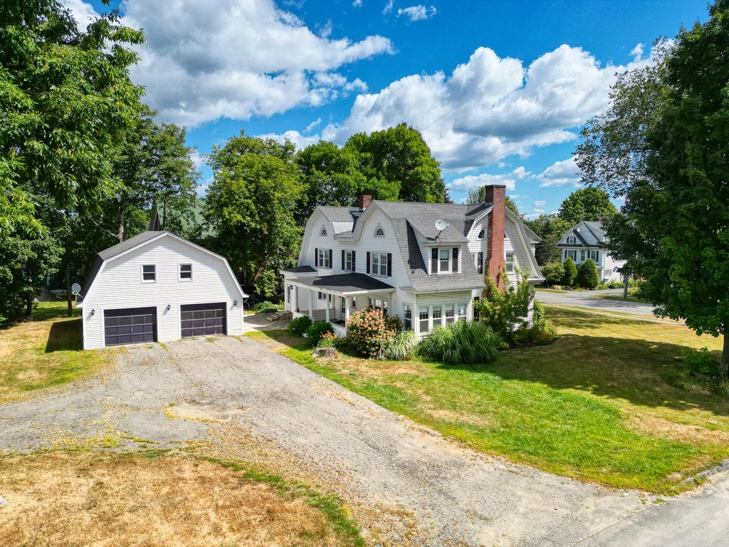 Pittsfield, Maine, 04967, United States, 4 Bedrooms Bedrooms, ,2.5 BathroomsBathrooms,Residential,Forsale,2004043