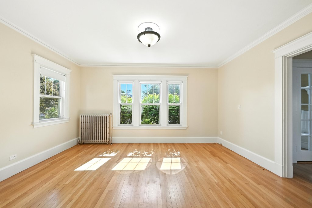 Pittsfield, Maine, 04967, United States, 4 Bedrooms Bedrooms, ,2.5 BathroomsBathrooms,Residential,Forsale,2004043