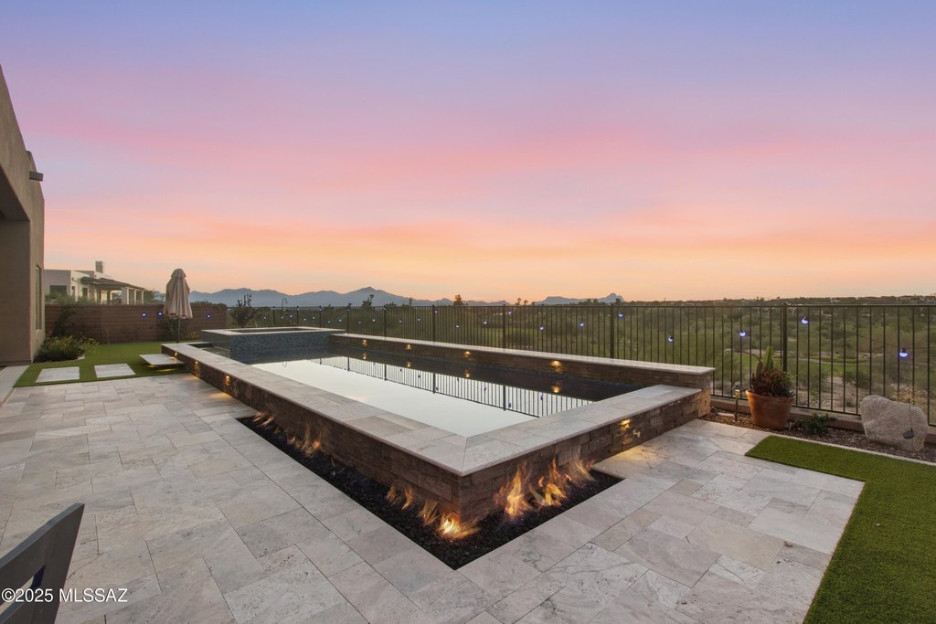 Tucson, Arizona, 85742, United States, 4 Bedrooms Bedrooms, ,4.5 BathroomsBathrooms,Residential,Forsale,2004420