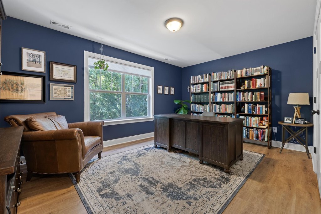 Chattanooga, Tennessee, 37406, United States, 4 Bedrooms Bedrooms, ,2.5 BathroomsBathrooms,Residential,Forsale,1963560