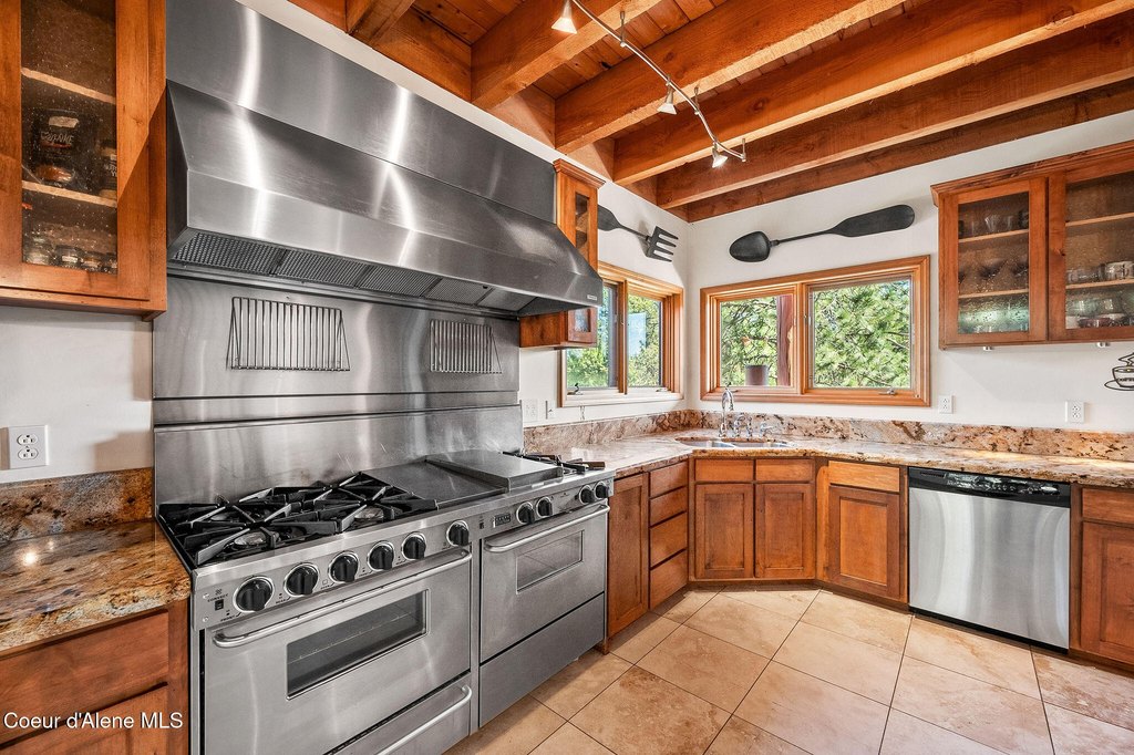 Spirit Lake, Idaho, 83869, United States, 3 Bedrooms Bedrooms, ,3.5 BathroomsBathrooms,Residential,Forsale,1984585