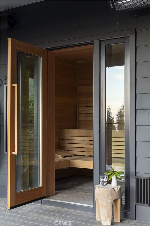 Lake Arrowhead, California, 92352, United States, 5 Bedrooms Bedrooms, ,5 BathroomsBathrooms,Residential,Forsale,2004865