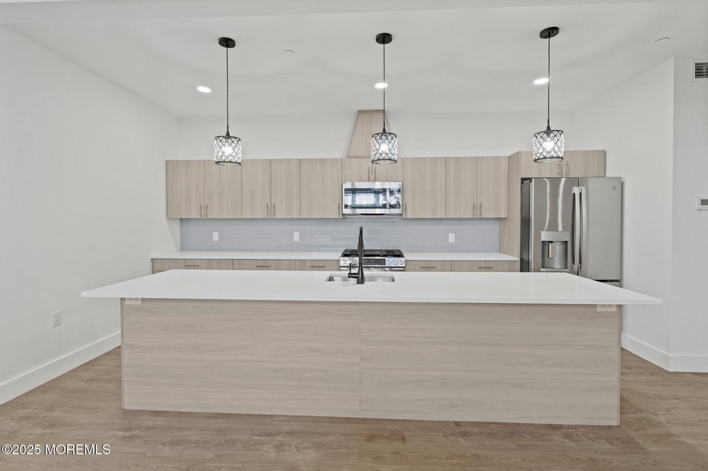 Seaside Heights, New Jersey, 08751, United States, 3 Bedrooms Bedrooms, ,2 BathroomsBathrooms,Residential,Forsale,1984570