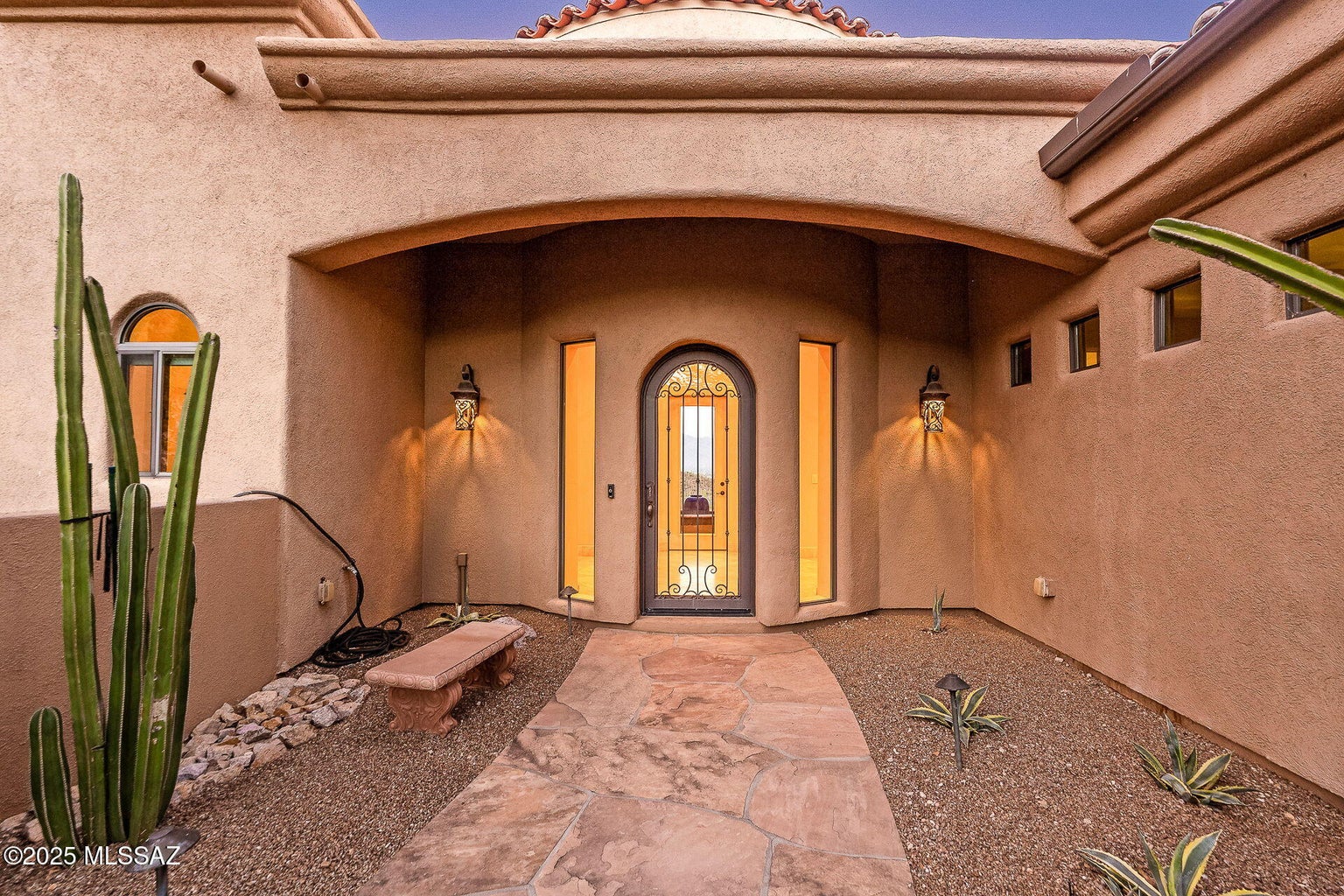 Tucson, Arizona, 85745, United States, 5 Bedrooms Bedrooms, ,5 BathroomsBathrooms,Residential,Forsale,2004432