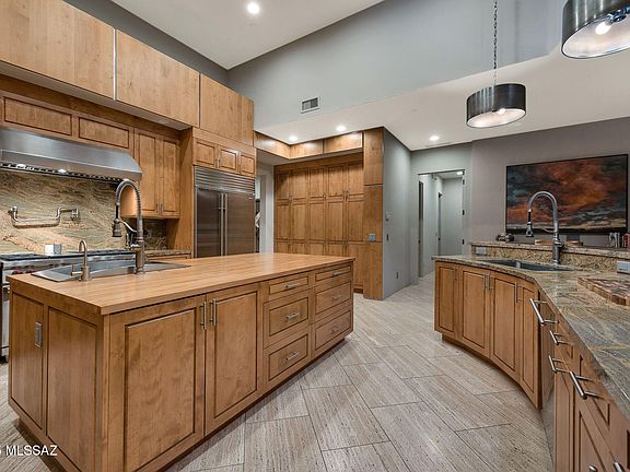 Oro Valley, Arizona, 85755, United States, 3 Bedrooms Bedrooms, ,4 BathroomsBathrooms,Residential,Forsale,2004446