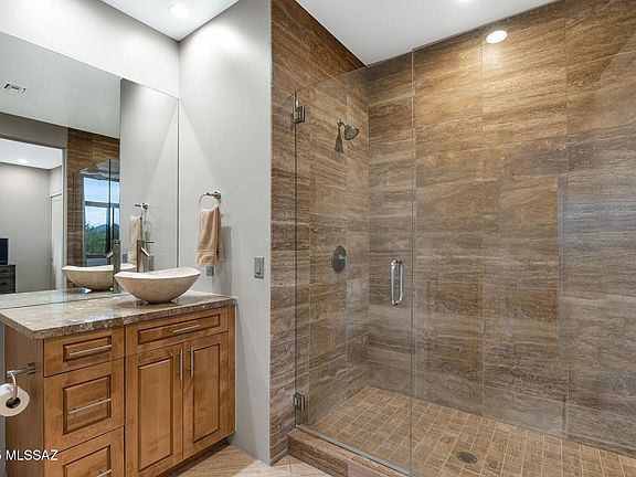 Oro Valley, Arizona, 85755, United States, 3 Bedrooms Bedrooms, ,4 BathroomsBathrooms,Residential,Forsale,2004446