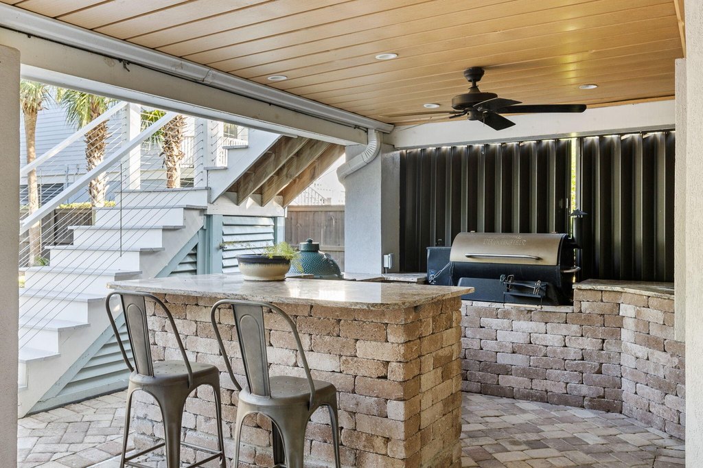 Charleston, South Carolina, 29414, United States, 8 Bedrooms Bedrooms, ,5.5 BathroomsBathrooms,Residential,Forsale,2007731